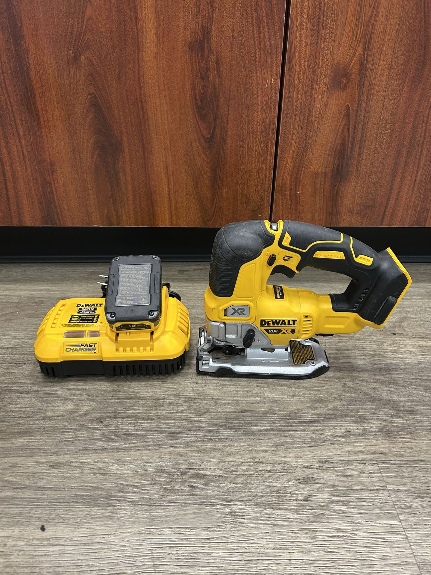 Dewalt Variable Speed Jigsaw DCS334