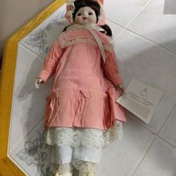 Porcelain Vintage Musical Collectable Doll 