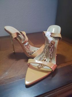 Size 9 high heels