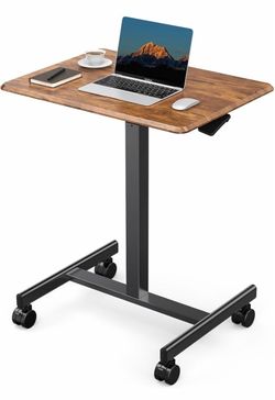 Mobile standing desk