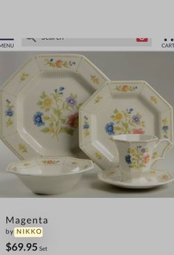 vintage (8) Nikko Classic Collection plates - dishes .  The pattern is called “magenta”
