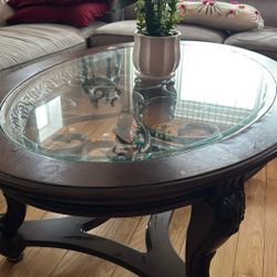 Oval wood Coffee Table With Tempered Glass