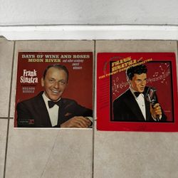 2 vinyls LP . Frank Sinatra. Used in good condition 