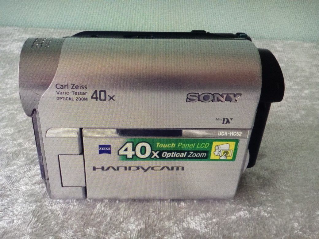 Sony Handycam Compact Camcorder Digital Video Recorder