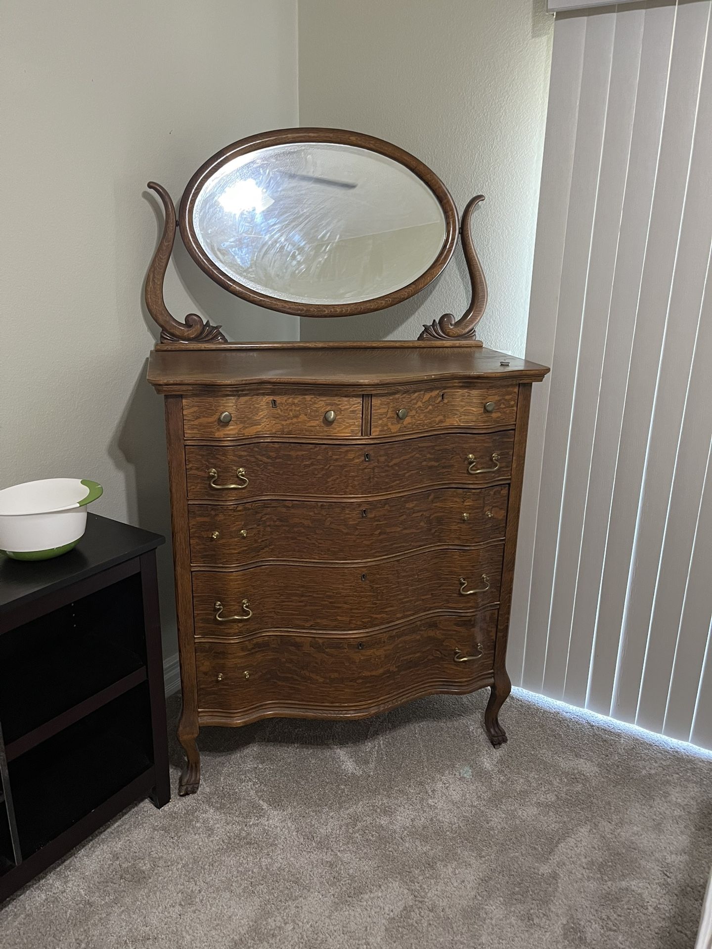 Dresser Mirrored