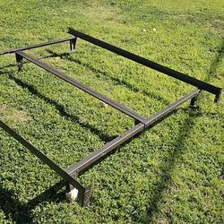 **  Thick Metal Bed Frame **(fits twin/full/Queen)