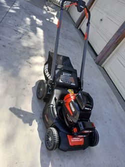 Maquina echo 56v 21 pulgadas dos baterías 5.0 mas cargador rápido
