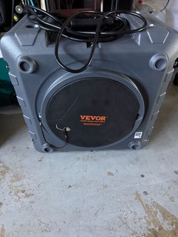 Air scrubber