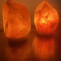 himalayan salt lamp