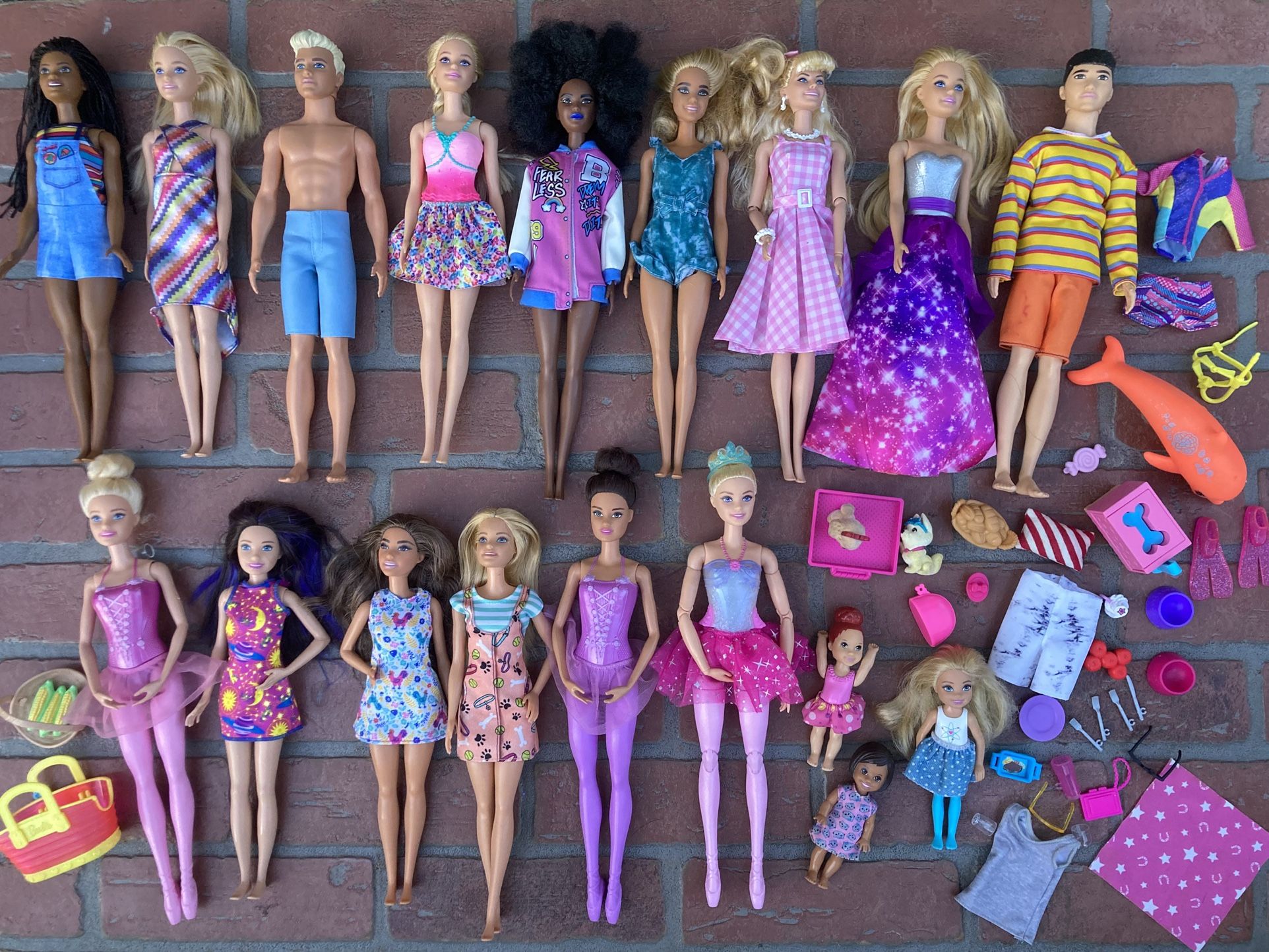 Barbie dolls And Accessories