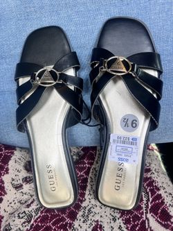 BRAND NEW GUESS SANDALS