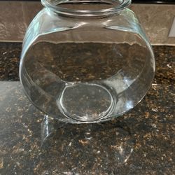 One Gallon Goldfish Bowl