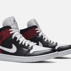 Air Jordan 1 Mid 'Noble Red'