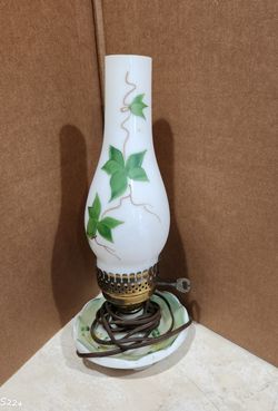Mid Century Milk Glass Hurricane Chamber Boudoir Vanity Parlor Lamp *Non-working*