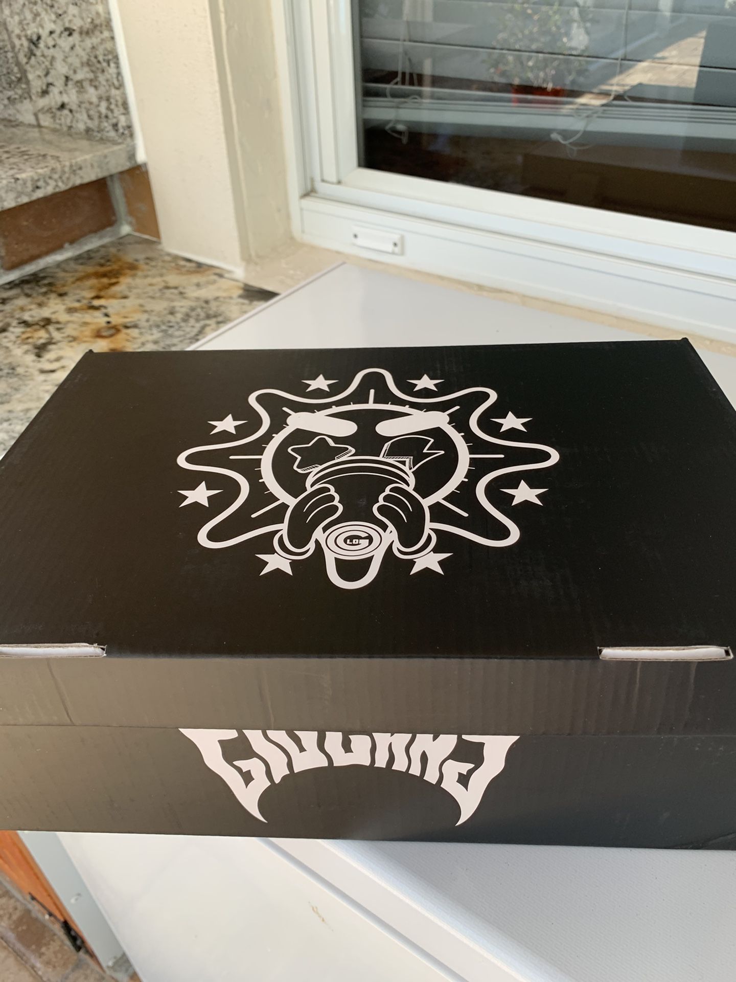 Glory 1’s Black/ Black