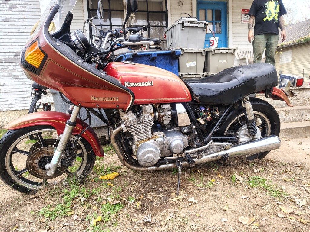 Vintage 83 Kz1100 Motorcycle