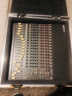 Mackie CR1604-VLZ  16- Channel