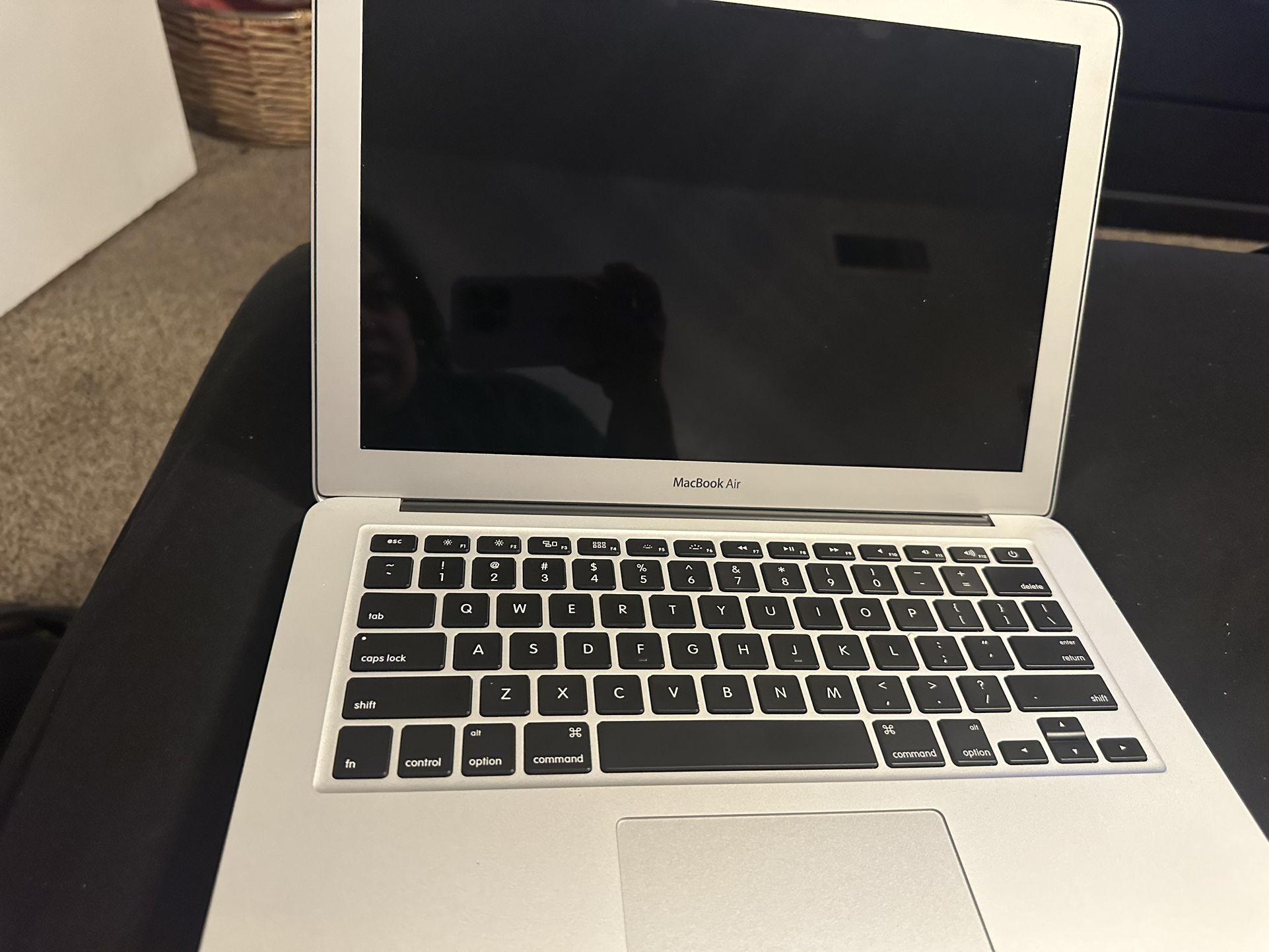 Apple Laptop