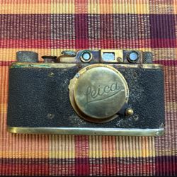 Analogue Antique Camera Leica ( Germany Airforce Property)