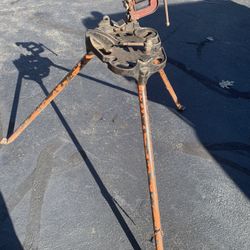 Portable Yoke Vise