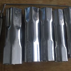 Used Shower Value Wrench Set
