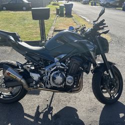Kawasaki Z900