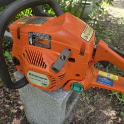Husqvarna 142 Chain Saw 