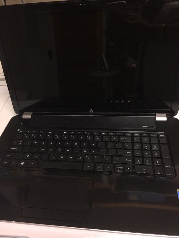 HP Pavilion 17in Notebook PC Silver