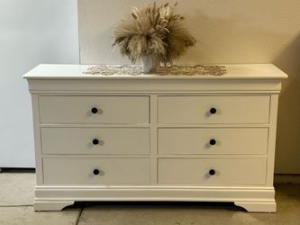 White 6-Drawer Dresser