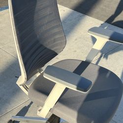 Branch Ergonomic Desk Chair