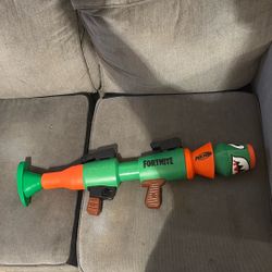 Nerf Fortnite Rocket Launcher Foam Rocket Blaster Gun Only Excellent Condition