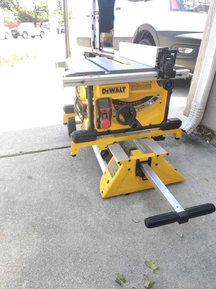 Table Saw 8 1/2" Dewalt