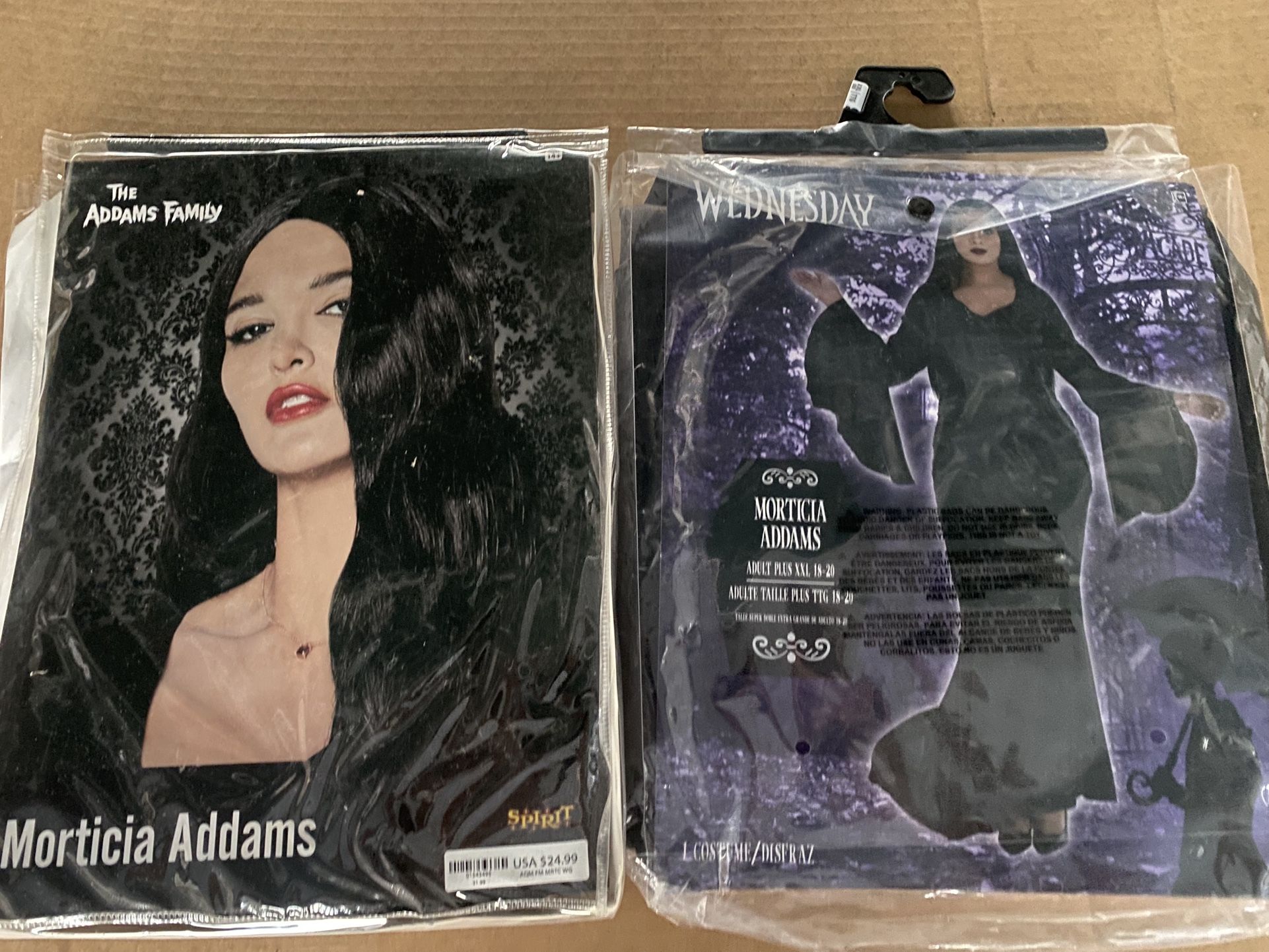 Martita Adams Robe With Wig Costume Adults XX Large