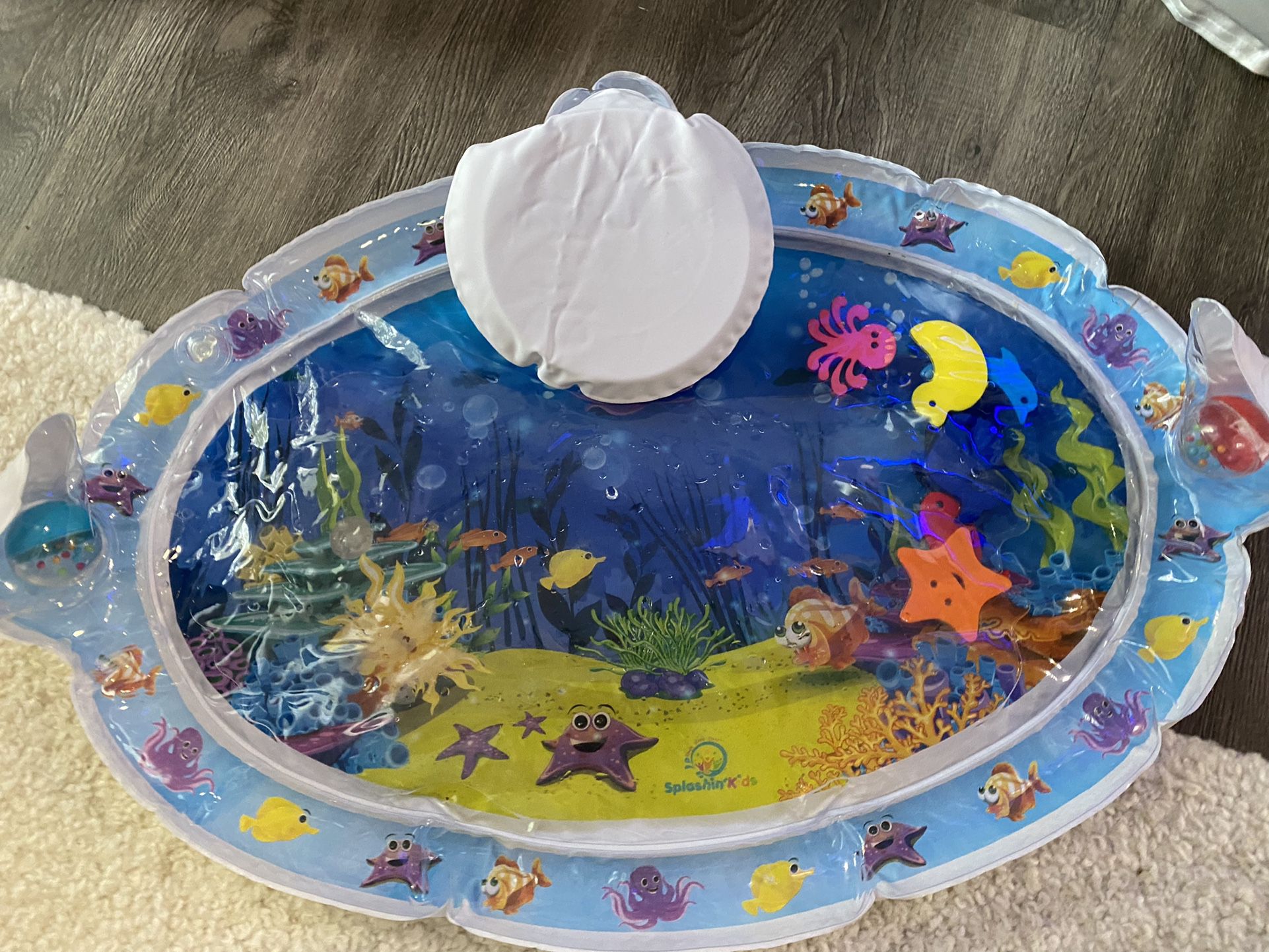 Tummy Time Ocean Mat W Floating Toys 