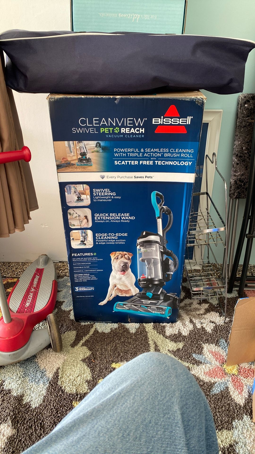 Bissell Swivel Vacuum Cleaner