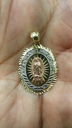 14k Gold virgen de guadalupe charm 5.4 grams