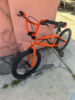 Mongoose  bmx bike 20 inches tires good condition
