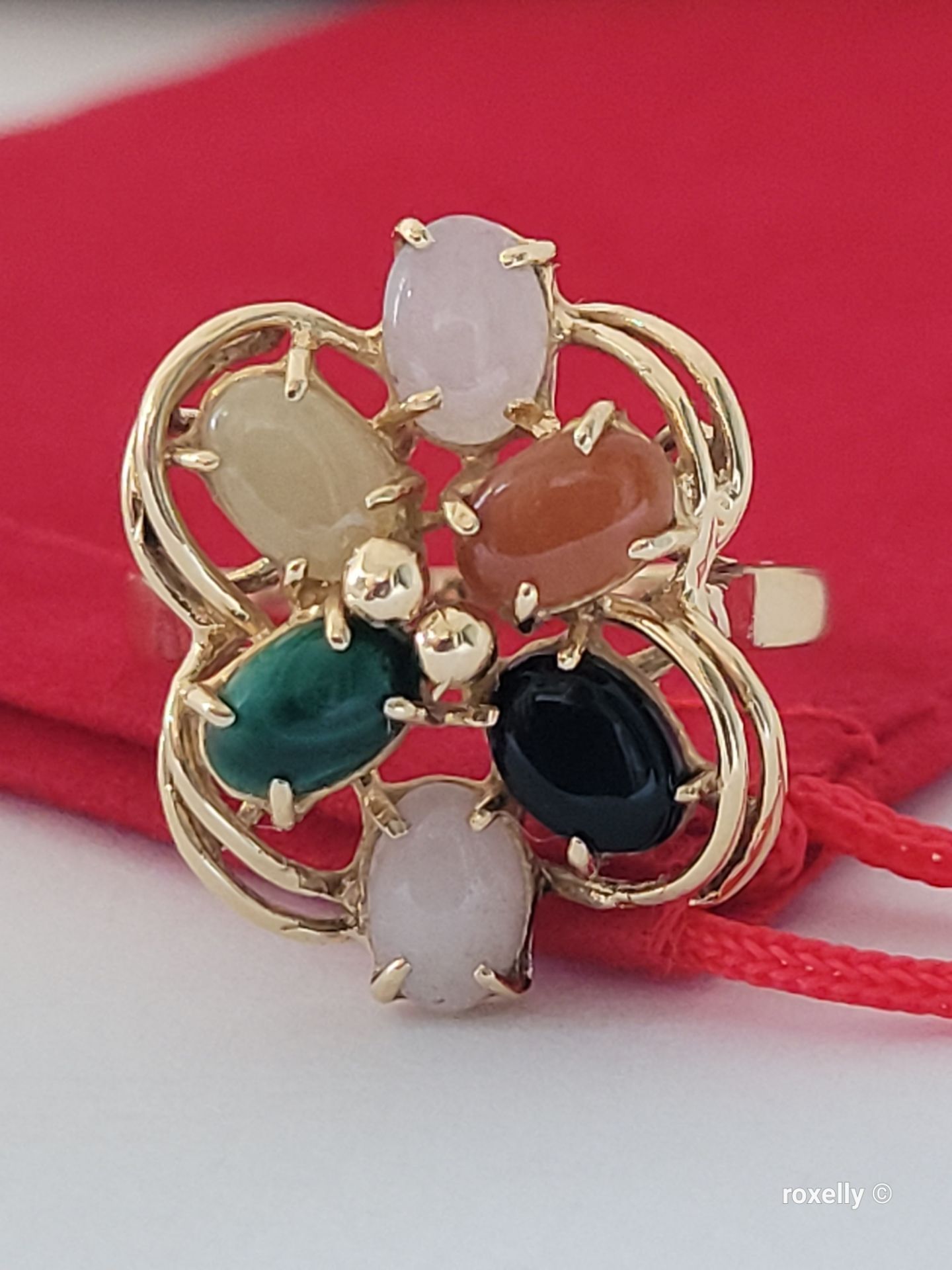 14K Yellow Gold Multi-Gemstones Flower-Shaped Ring Size 8.5 Solid Gold/ Anillo de Oro con Piedras Preciosas! 👌🎁Post Tags: Anillo de Oro