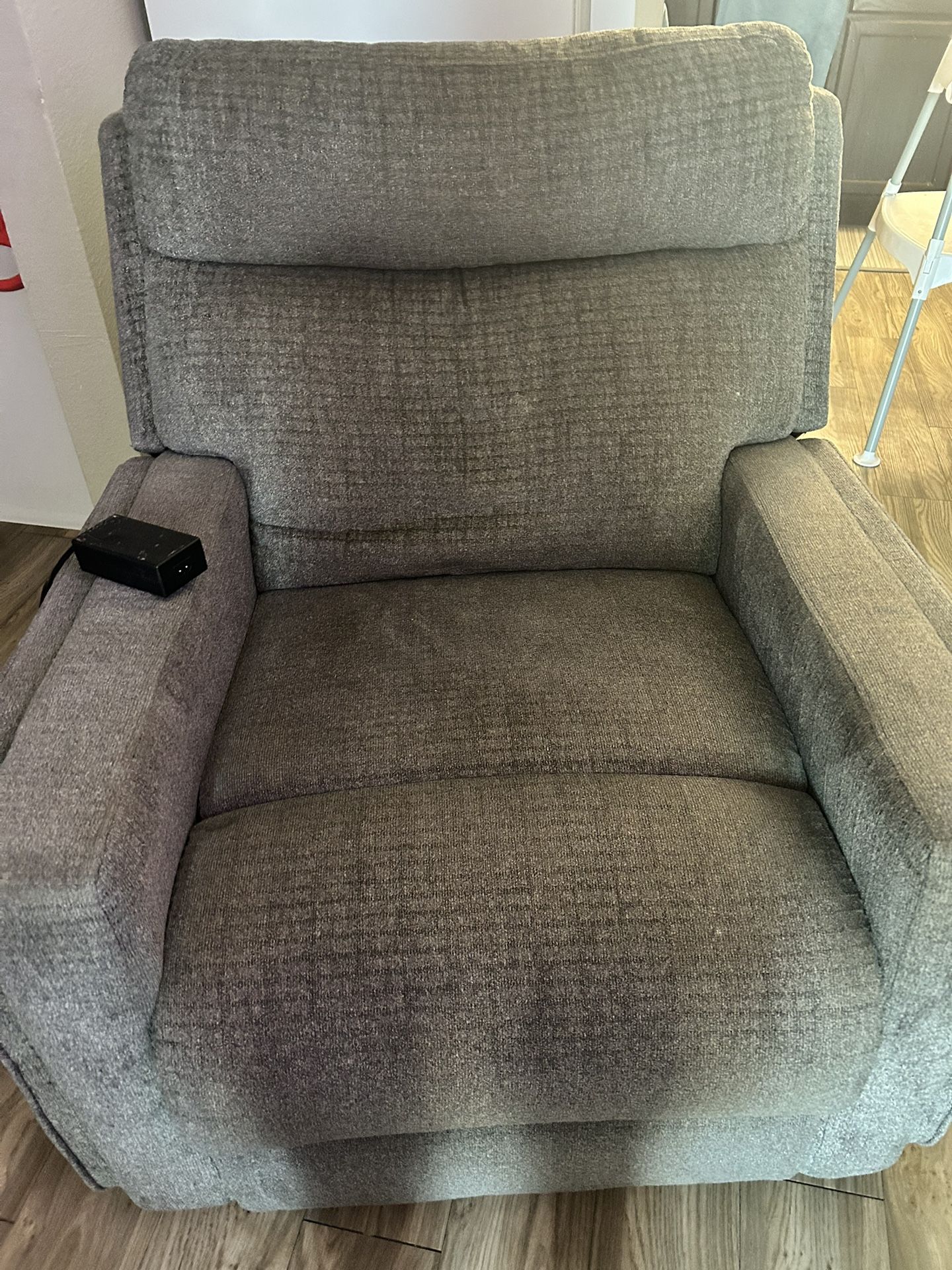 Recliner Chair ( Automatic)