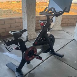 PELOTÓN Bike
