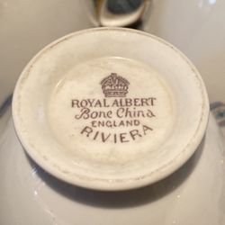 Royal Albert English Bone China “Riviera”