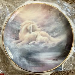 1992 Hamilton Collection A Mother’s Love Mystical Unicorn Collectors Plate - Jack Shalatian