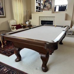 Pool Table 8ft ( Free Delivery & Set Up & New Color Felt Of Your Choice ) 