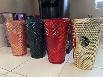 Starbucks Cups 