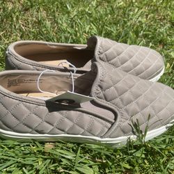 Woman’s Shoe Size 8