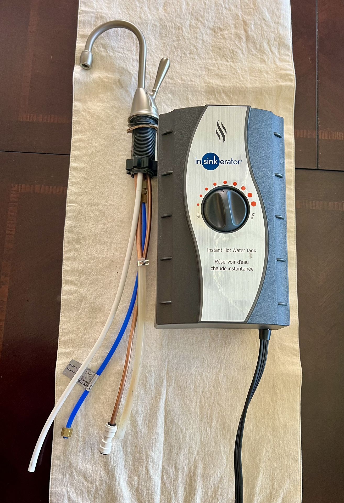 Instant Hot Water Faucet insinkerator