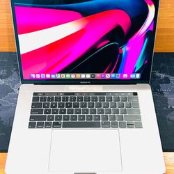 Apple MacBook Pro 15” TouchBar 2019 2.3Ghz Intel Core i9 32GB RAM 500GB SSD Radeon Pro Vega 20 Graphics!