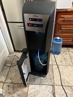 Culligan Hot/Cold Water Dispenser with 5 gallon Jug