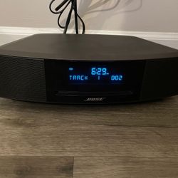 Bose Wave Music System IV with remote- perfect condition