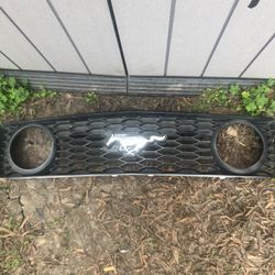 Mustang Grill